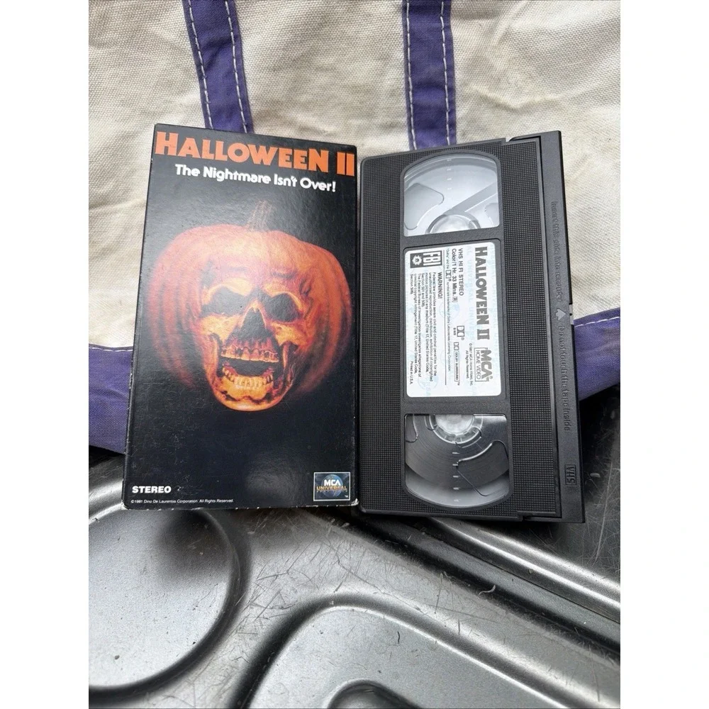 Halloween II 2 VHS Horror 1981 MCA John Carpenter Michael Myers Good Shape